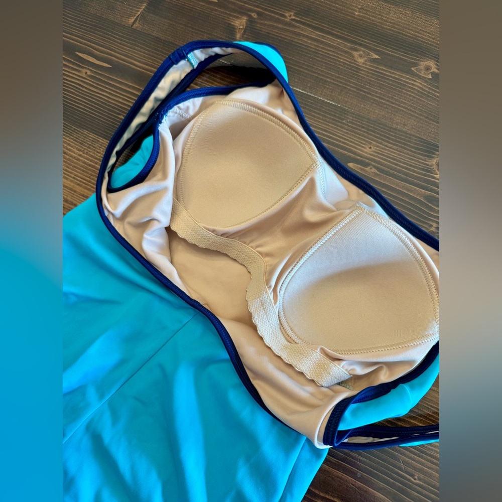 Lands'‎ End One Piece Swimsuit in Teal with Navy Trim - Picture 4 of 7